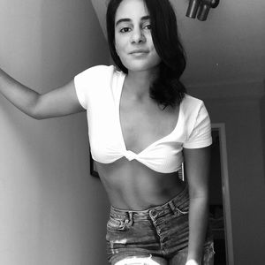 Meet your Posher, Niusha